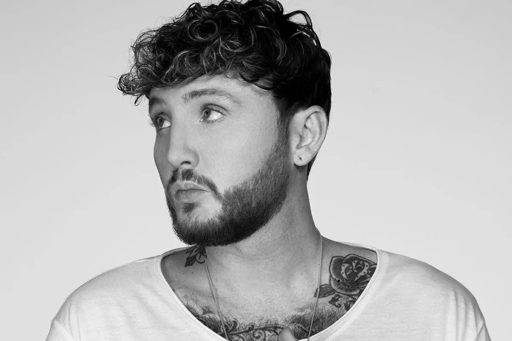 Kerinduan Yang Terasa Setiap Jarak, Cars Outside - James Arthur